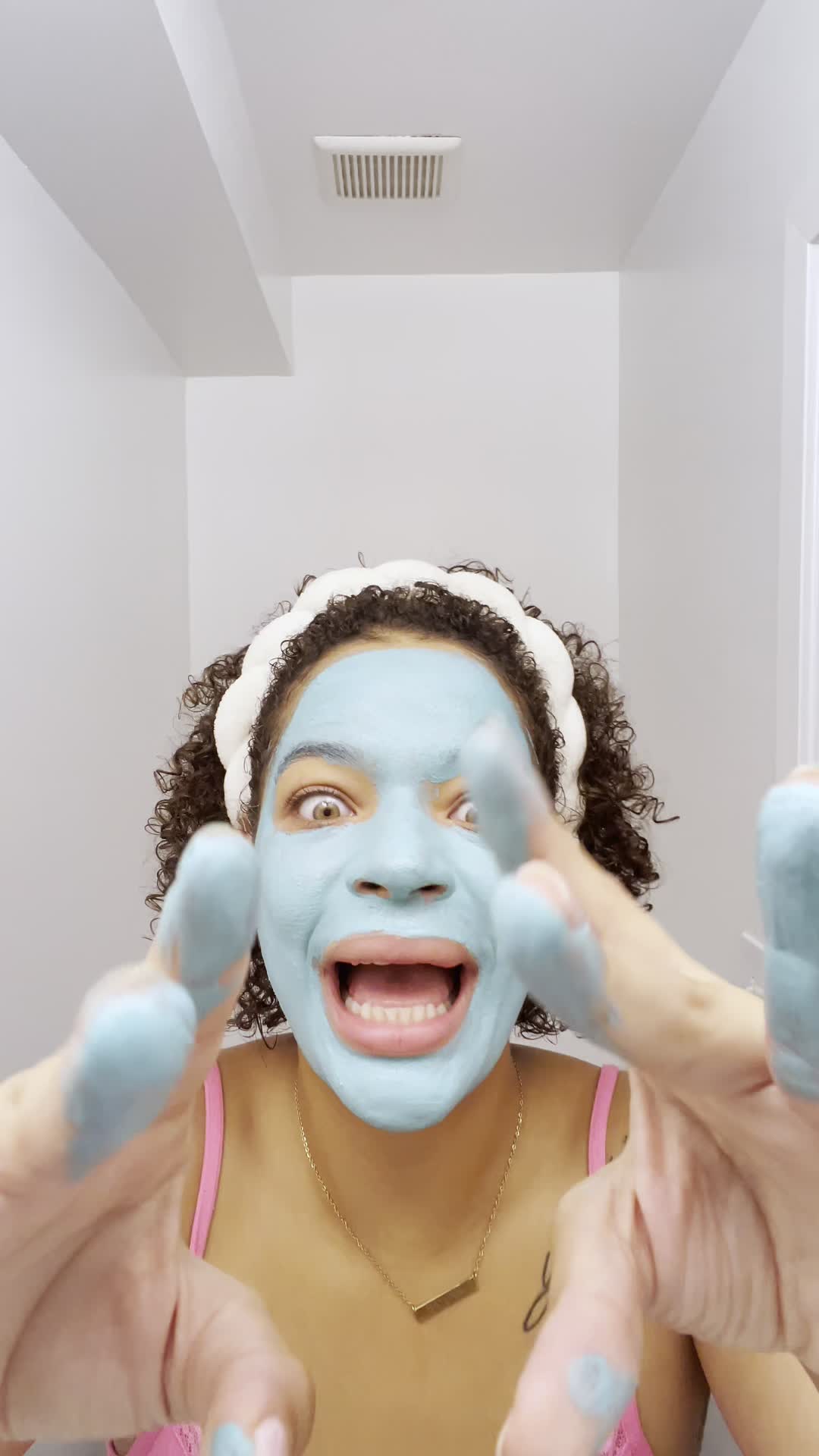 68b3c17b05dfb_SkinCare_UGC.mov