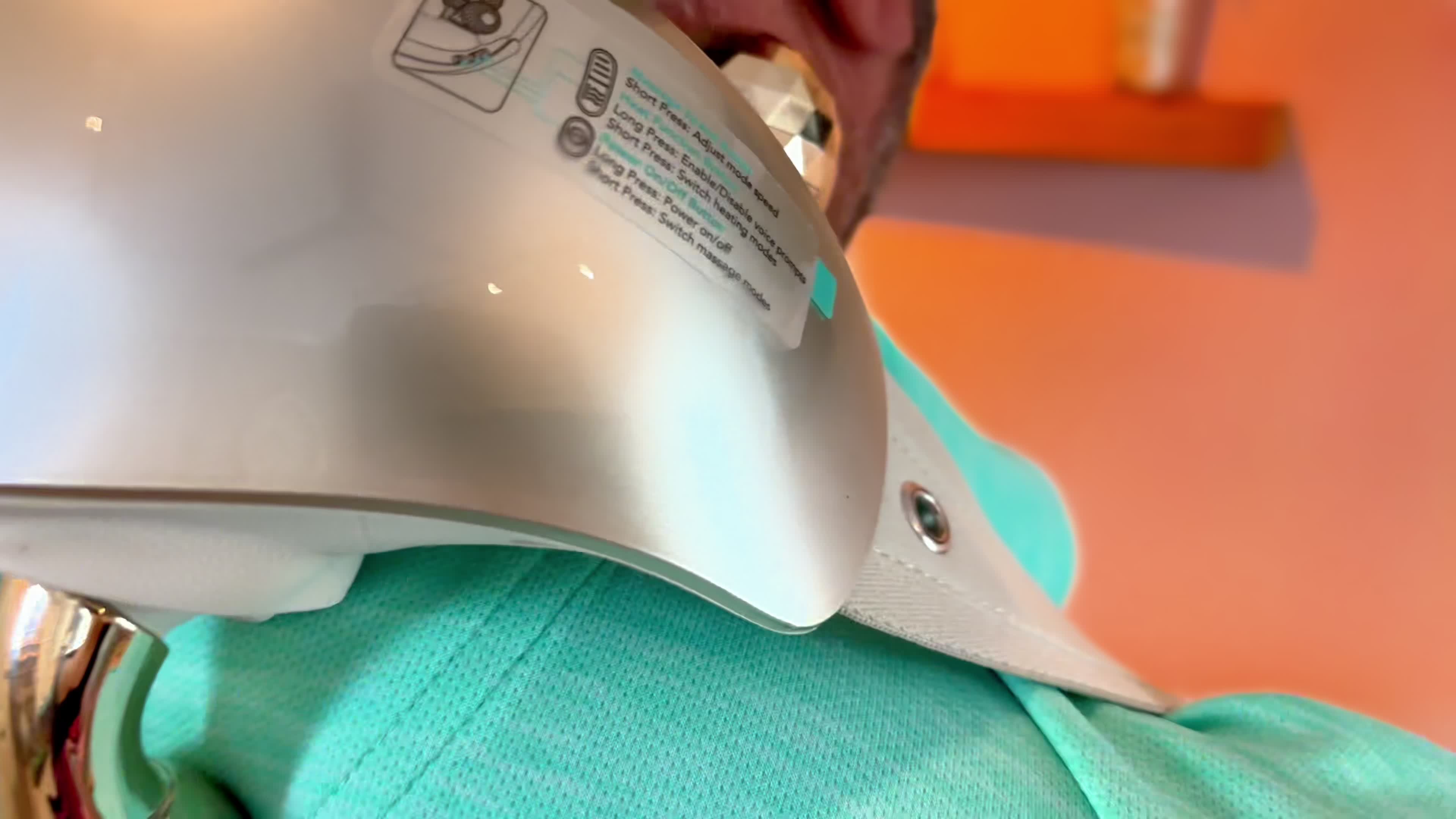 68eab22dbe872_SKG_Massage.mp4